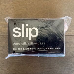 NWT 🖤 SLIP SILK QUEEN PILLOWCASE